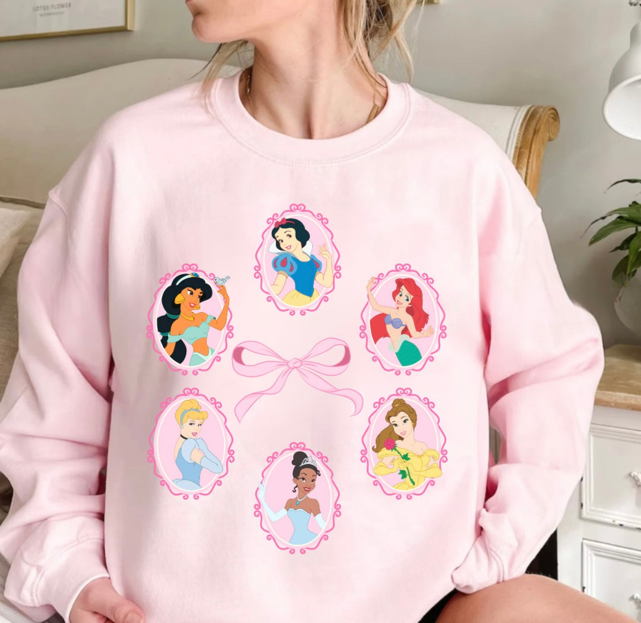 Coquette Frame Princess  Sweatshirt