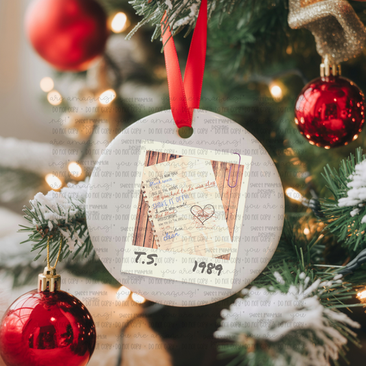 1989 PICTURE CHRISTMAS ORNAMENT