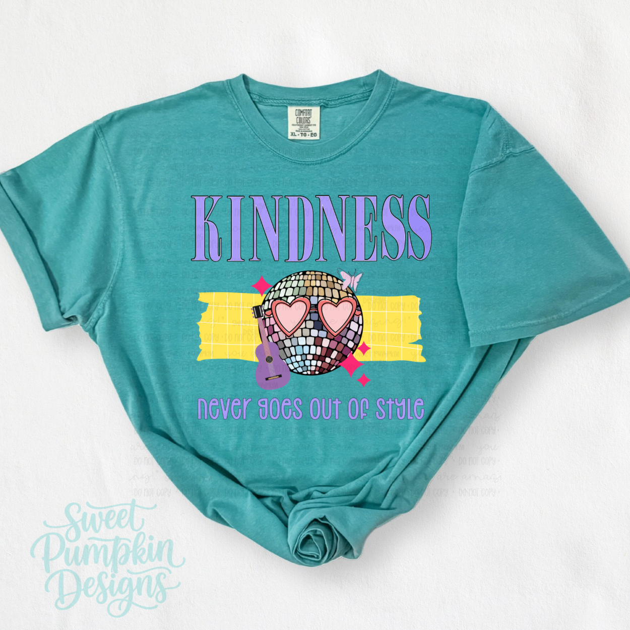 KINDNESS NEVER GOES OUT OF STYLE TEACHER SHIRT – Comfort Colors Tee