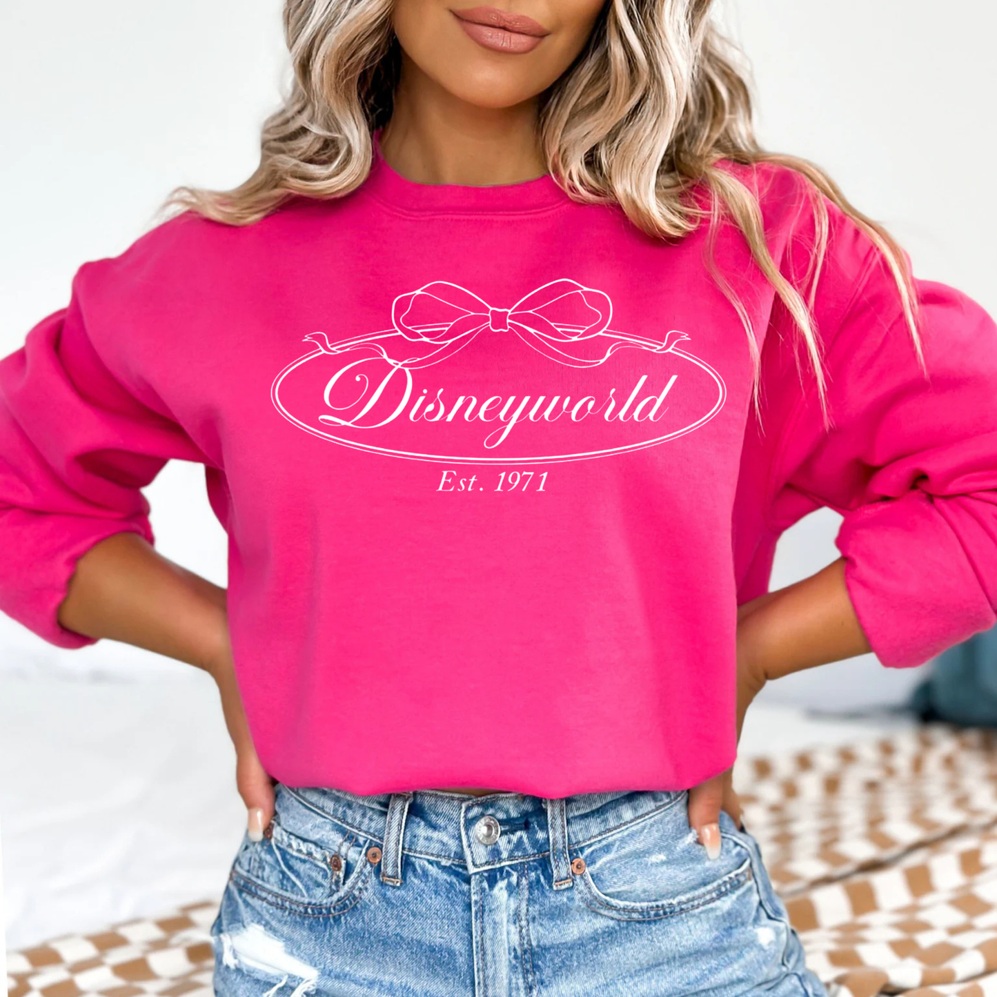 DW BOW SWEATSHIRT - SNOW DAY EXCLUSIVE