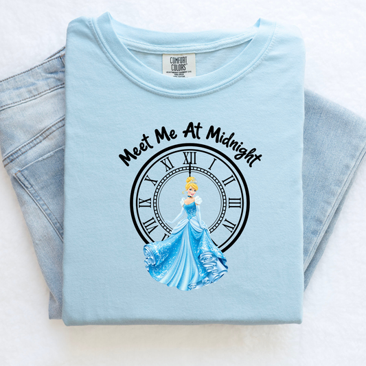 MEET ME AT MIDNIGHT | Cozy Park Day Shirt